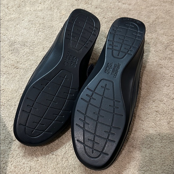 SAS Kids Dark Blue Leather Sandals - Picture 2 of 4